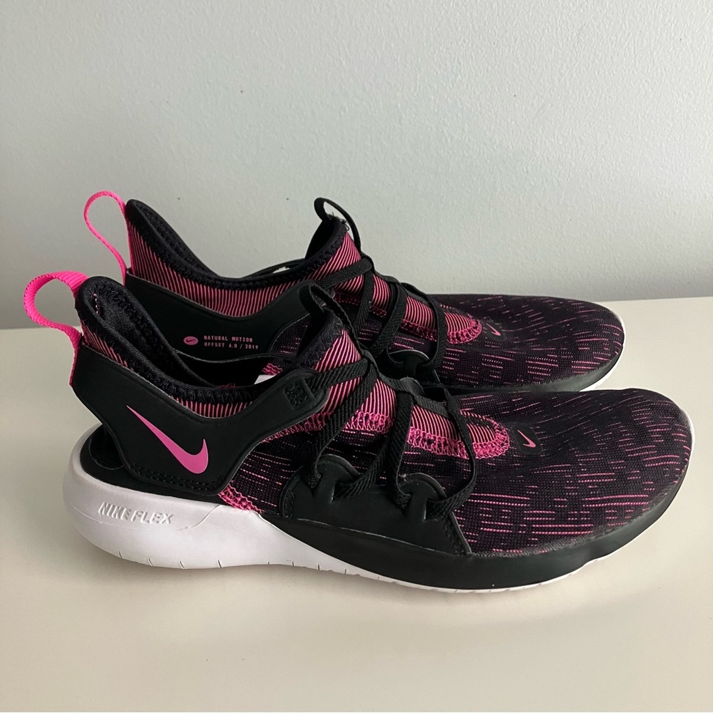 Nike Flex Contact 3 Running Shoes Women’s 6 Black Pink Lightweight Sneakers